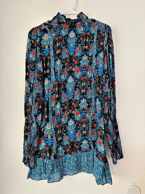 Farm Rio Floral Ruffle Hem Blouse in Blue & Black Size Medium